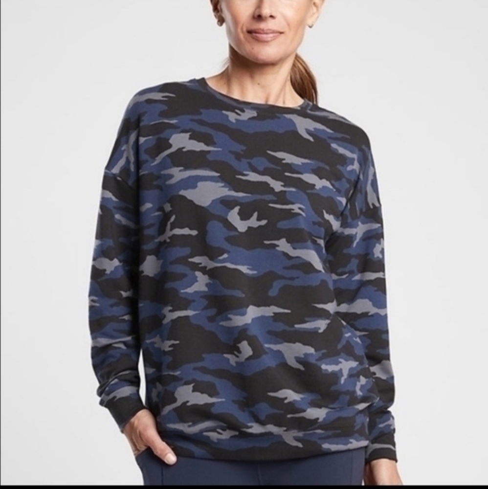 Athleta Women's Studio to Street Blue Camo Pullover Sweatshirt 1X